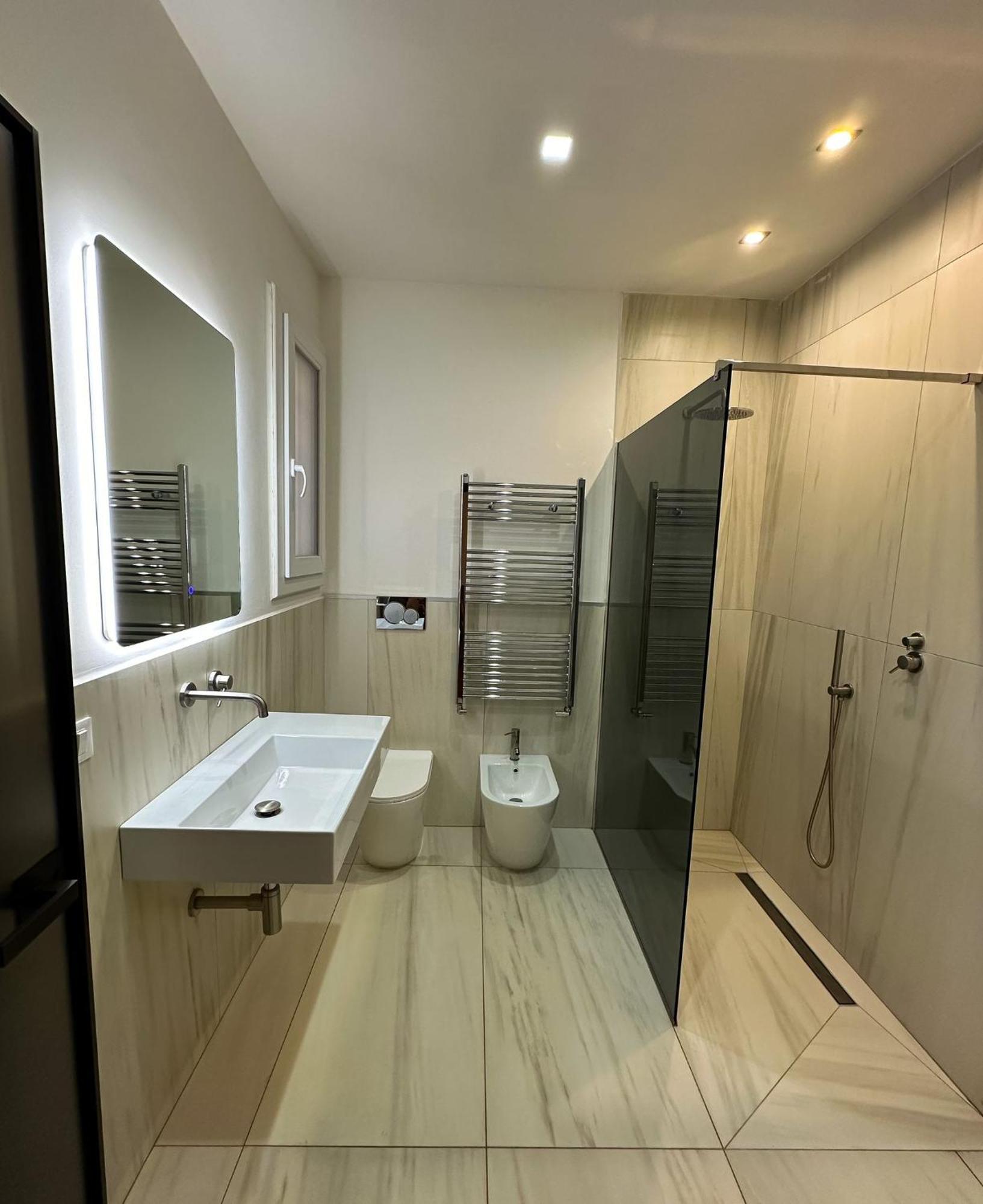 Whouse Large Suite Apartment Indipendenza Bolonya Dış mekan fotoğraf